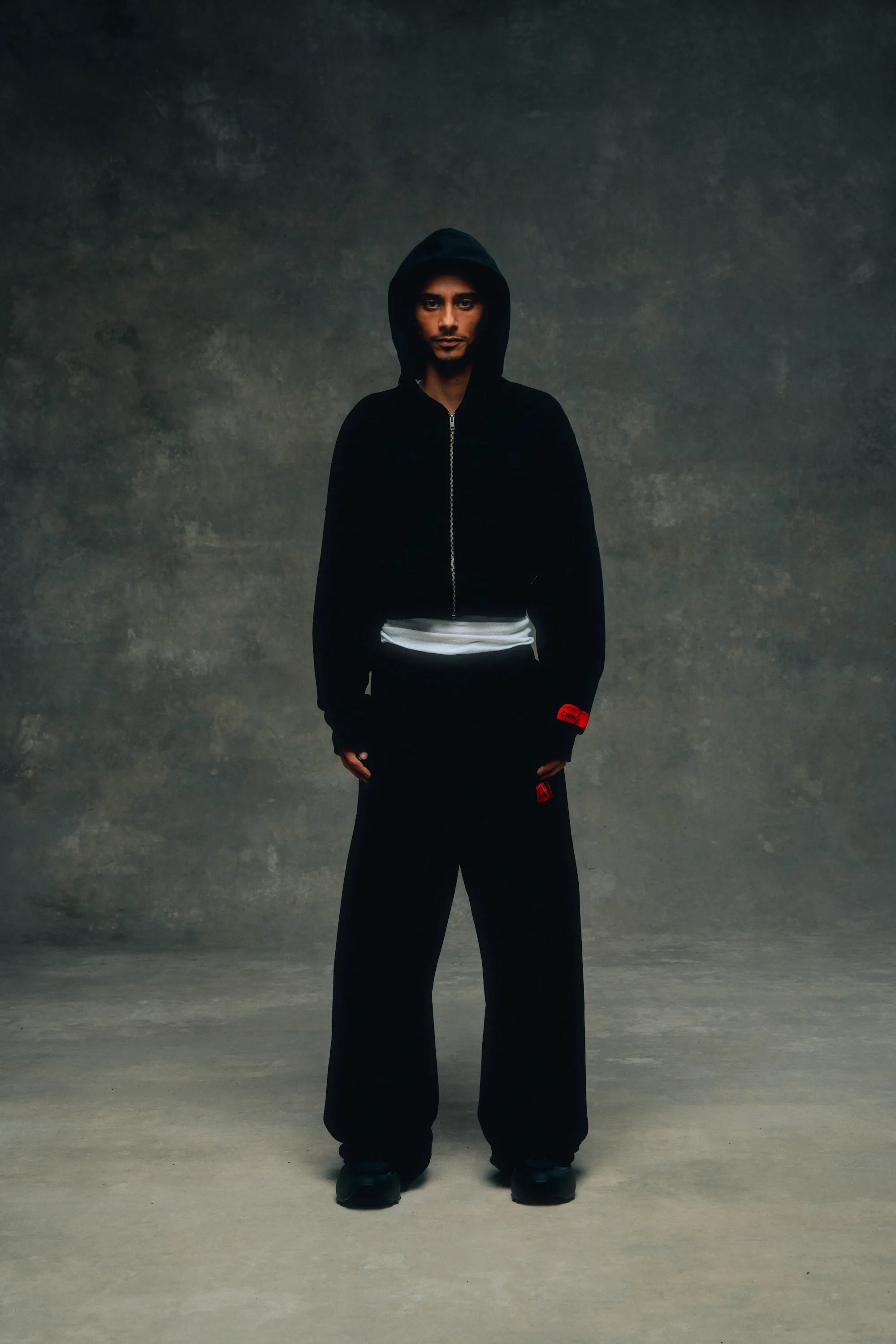 Cropped Zip Hoodie (Black)