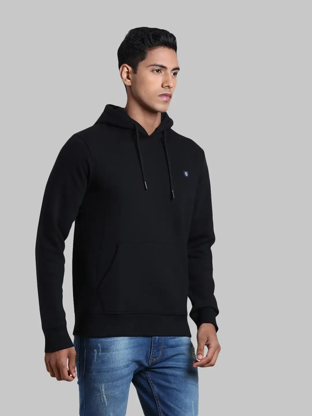 Men Black Tailored Fit Solid Cotton Full Sleeve Round Collar Sweatshirts