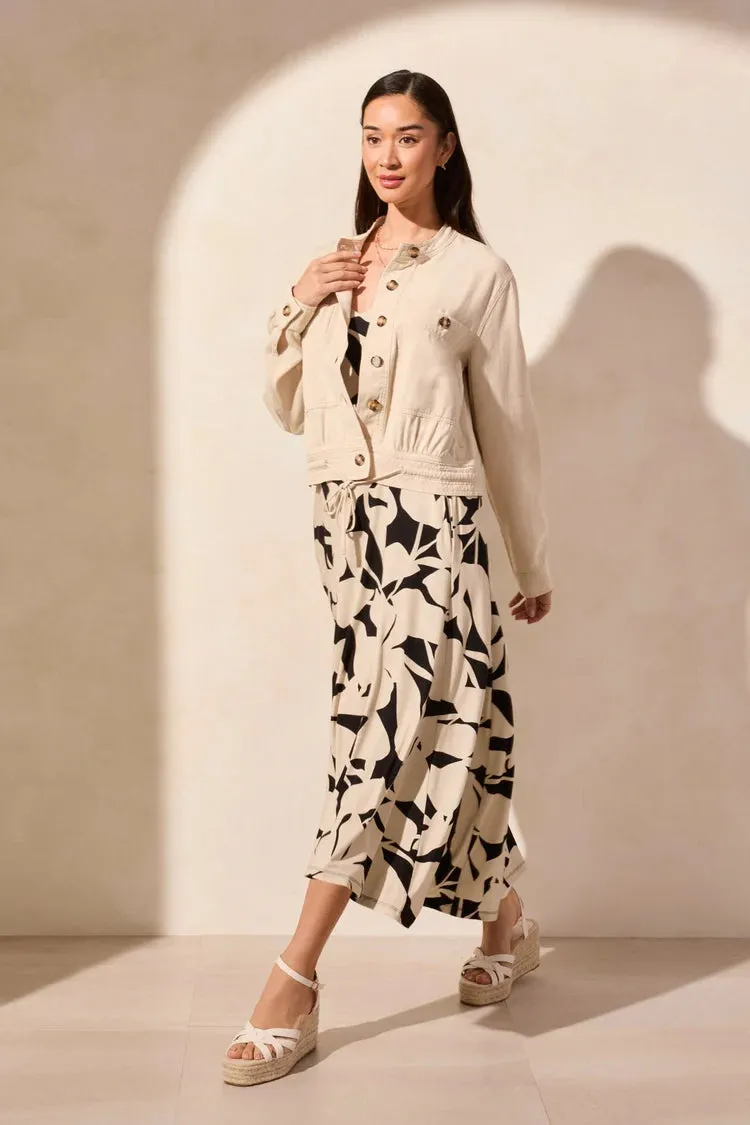 TR2186o Button Front Cropped Jacket W/Drawstring