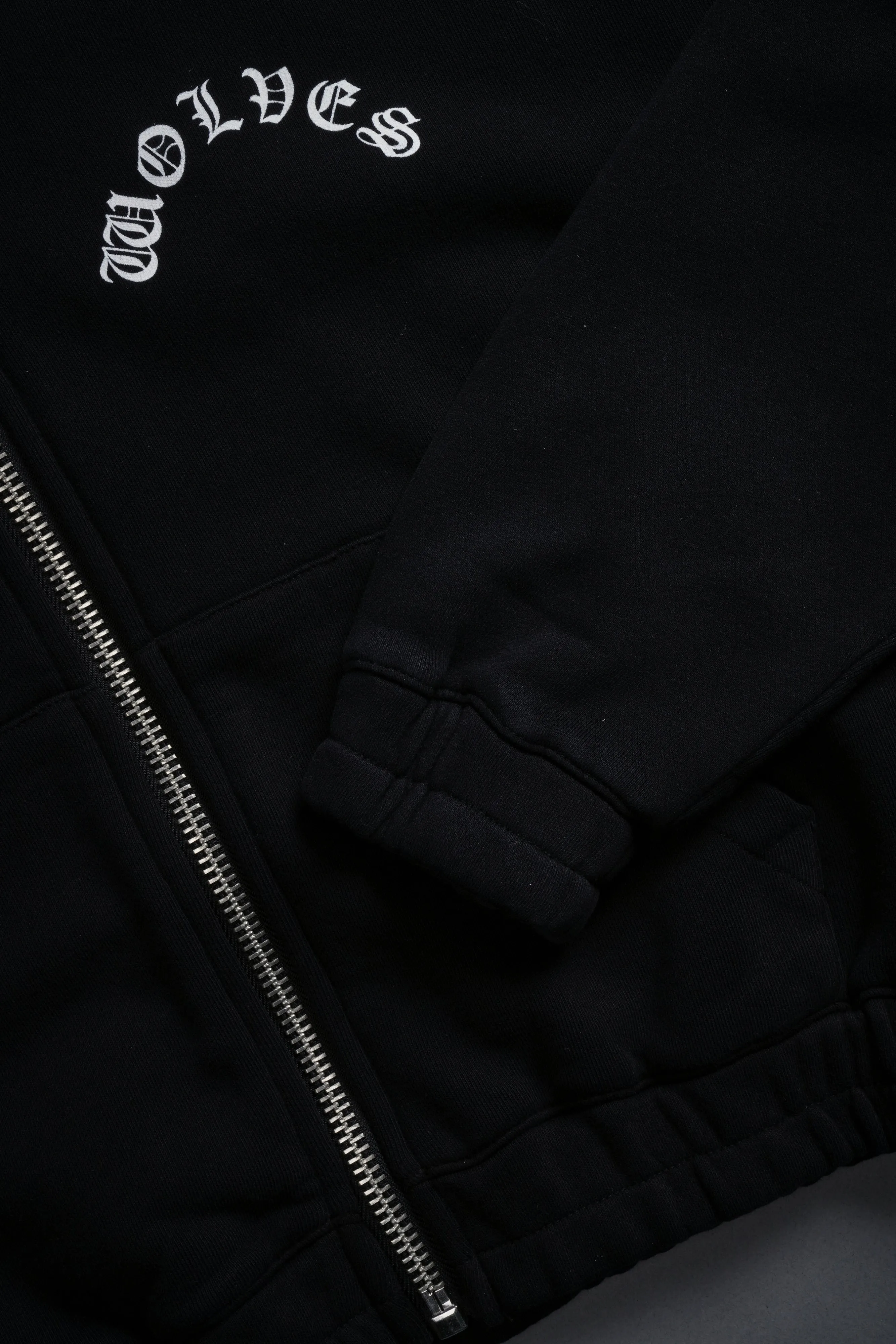 Wolf Chopper "Chambers" (Cropped) Zip Hoodie in Black