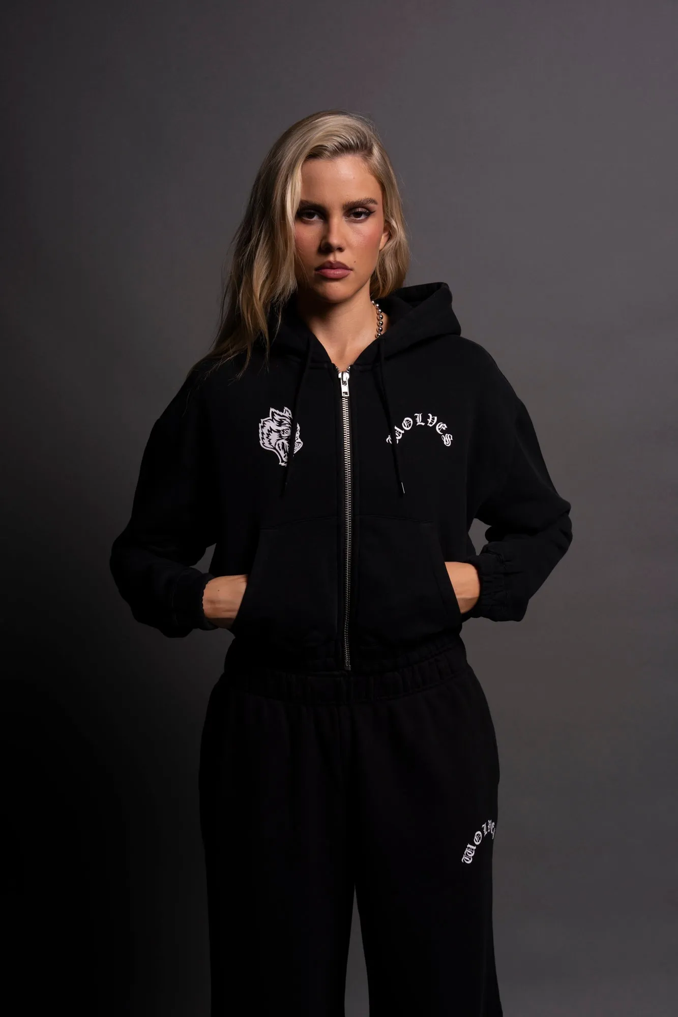 Wolf Chopper "Chambers" (Cropped) Zip Hoodie in Black
