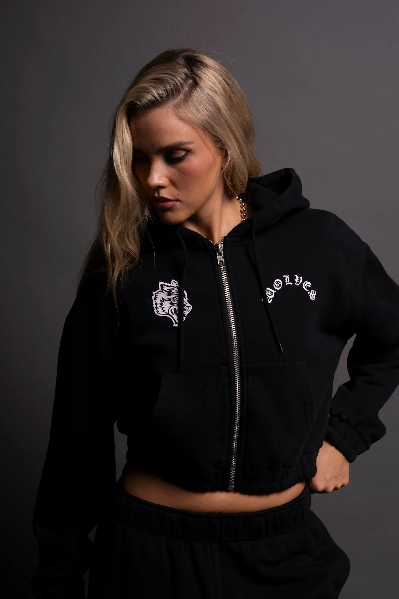 Wolf Chopper "Chambers" (Cropped) Zip Hoodie in Black